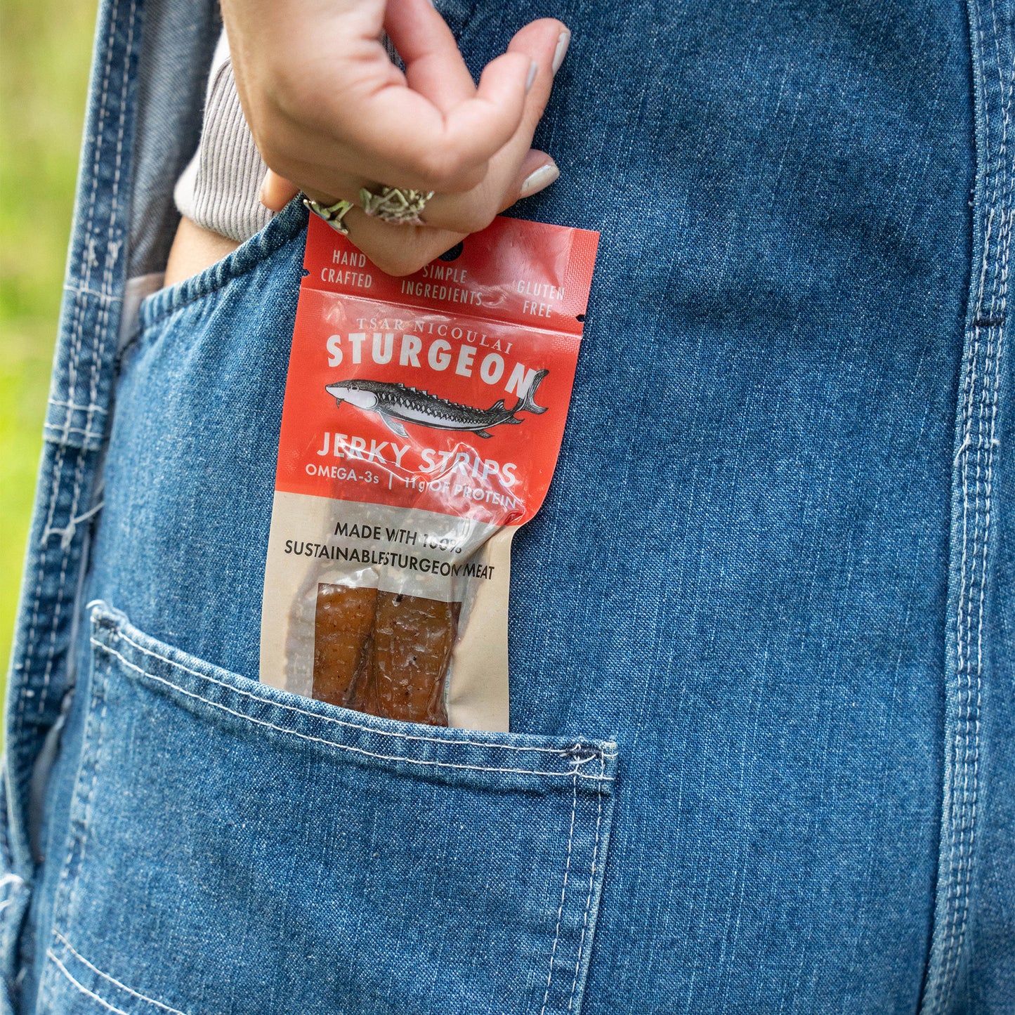 1.5 oz Peppercorn Sturgeon Jerky